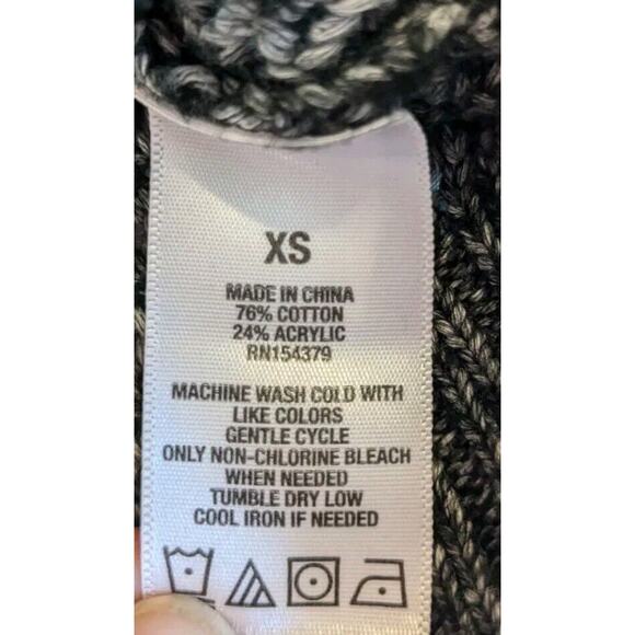 Aeropostale Gray Long Sleeve Knit Pull Over Sweater Women XS - Picture 7 of 7